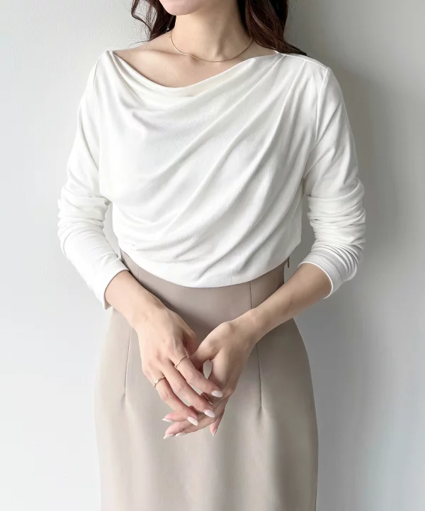 ドレープトップス